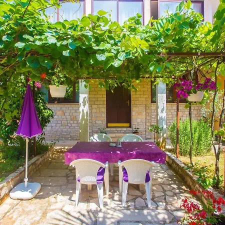 Pleasure * Porec